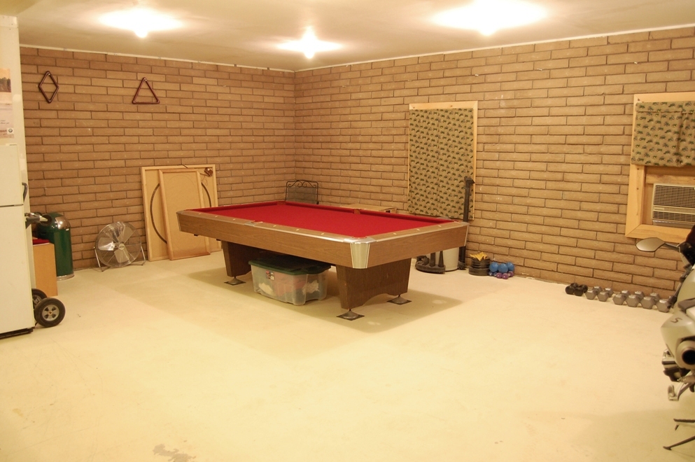 poolt2.JPG